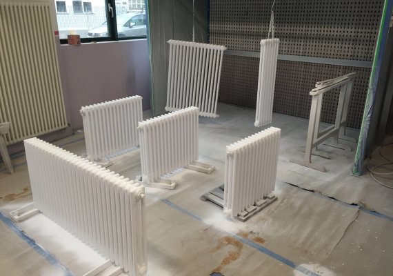 radiatori verniciate in bianco